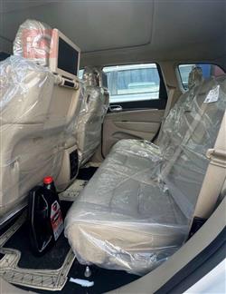 جیپ گراند شیرۆکی